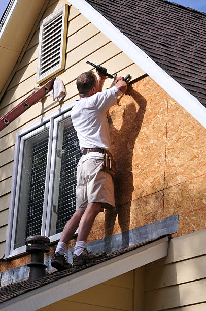 How To Choose The Right Materials for Your Siding Installation in 'Bonnetsville, NC